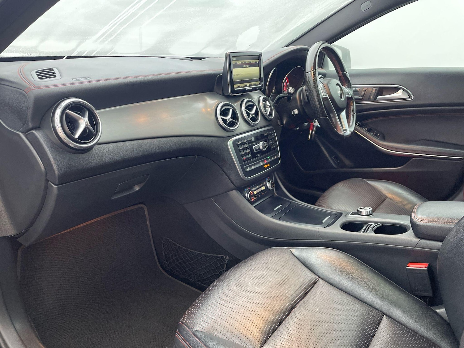 Used Mercedes-Benz GLA 2014 for sale - 76572242: Photo 20