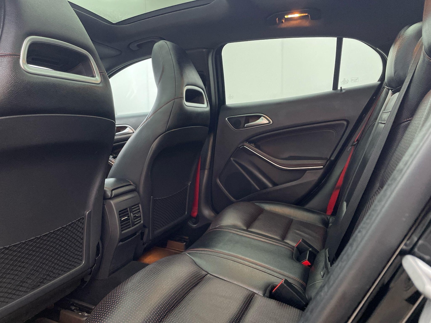 Used Mercedes-Benz GLA 2014 for sale - 76572242: Photo 23