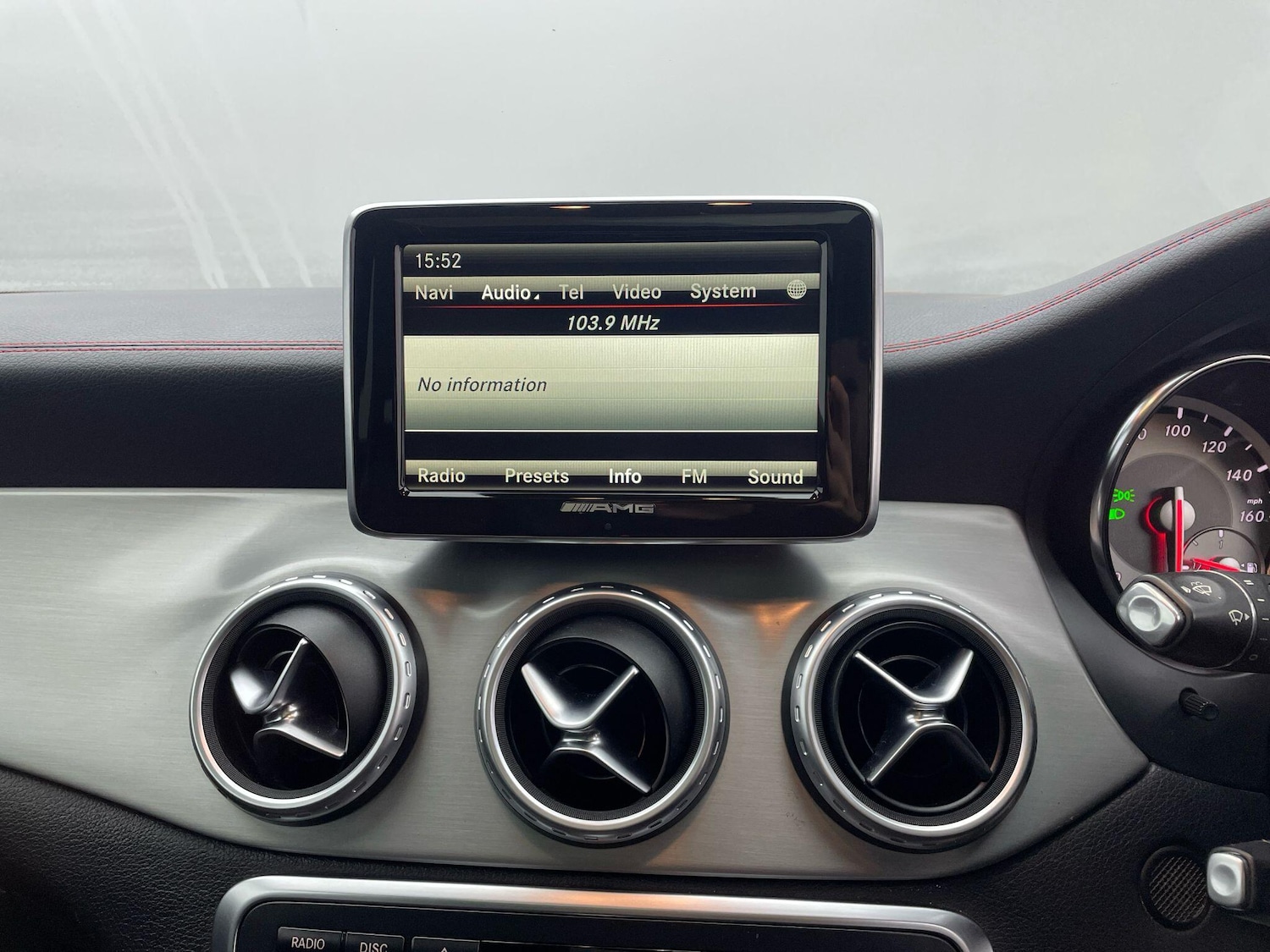 Used Mercedes-Benz GLA 2014 for sale - 76572242: Photo 32