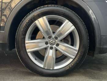 Used Volkswagen Tiguan 2020 for sale - 74810188: Photo