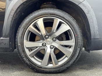 Used Peugeot 2008 2019 for sale - 75697251: Photo