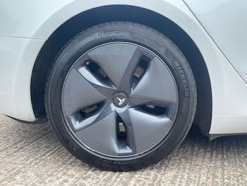 Used Tesla Model 3 2020 for sale - 78623175: Photo