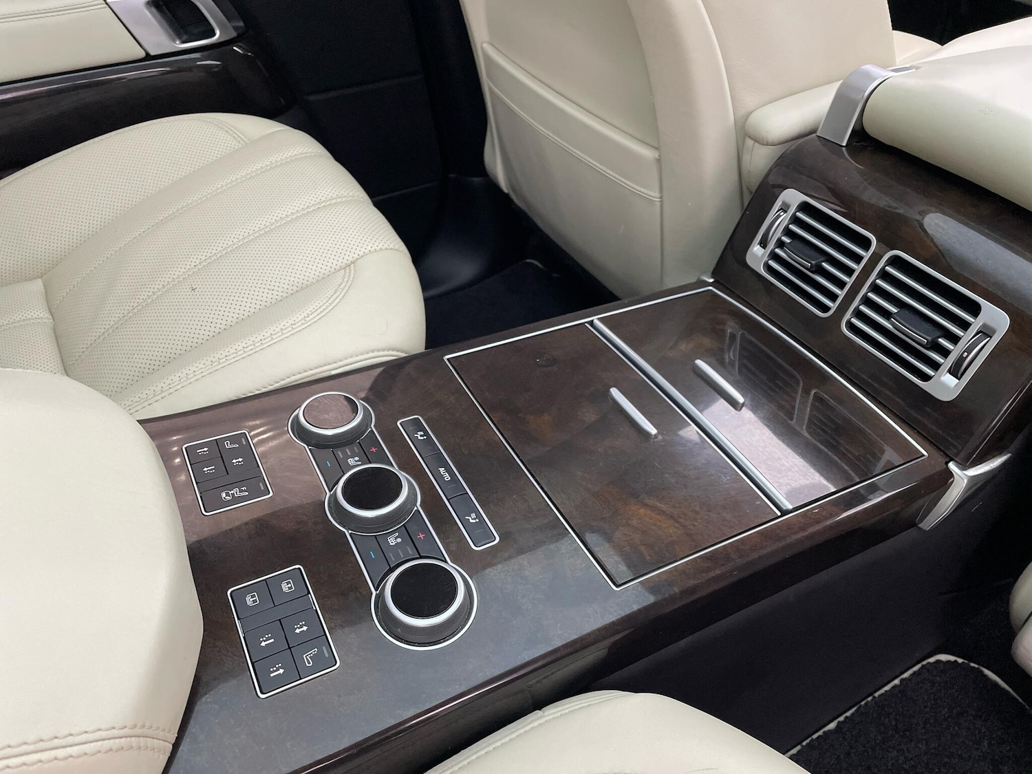 Used Land Rover Range Rover 2017 for sale - 76409309: Photo 16