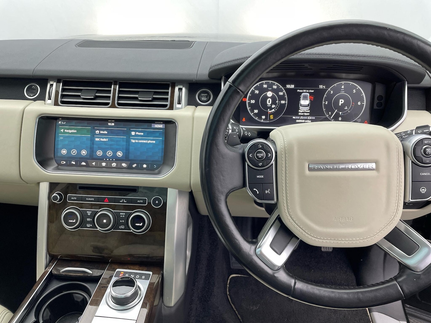 Used Land Rover Range Rover 2017 for sale - 76409309: Photo 31