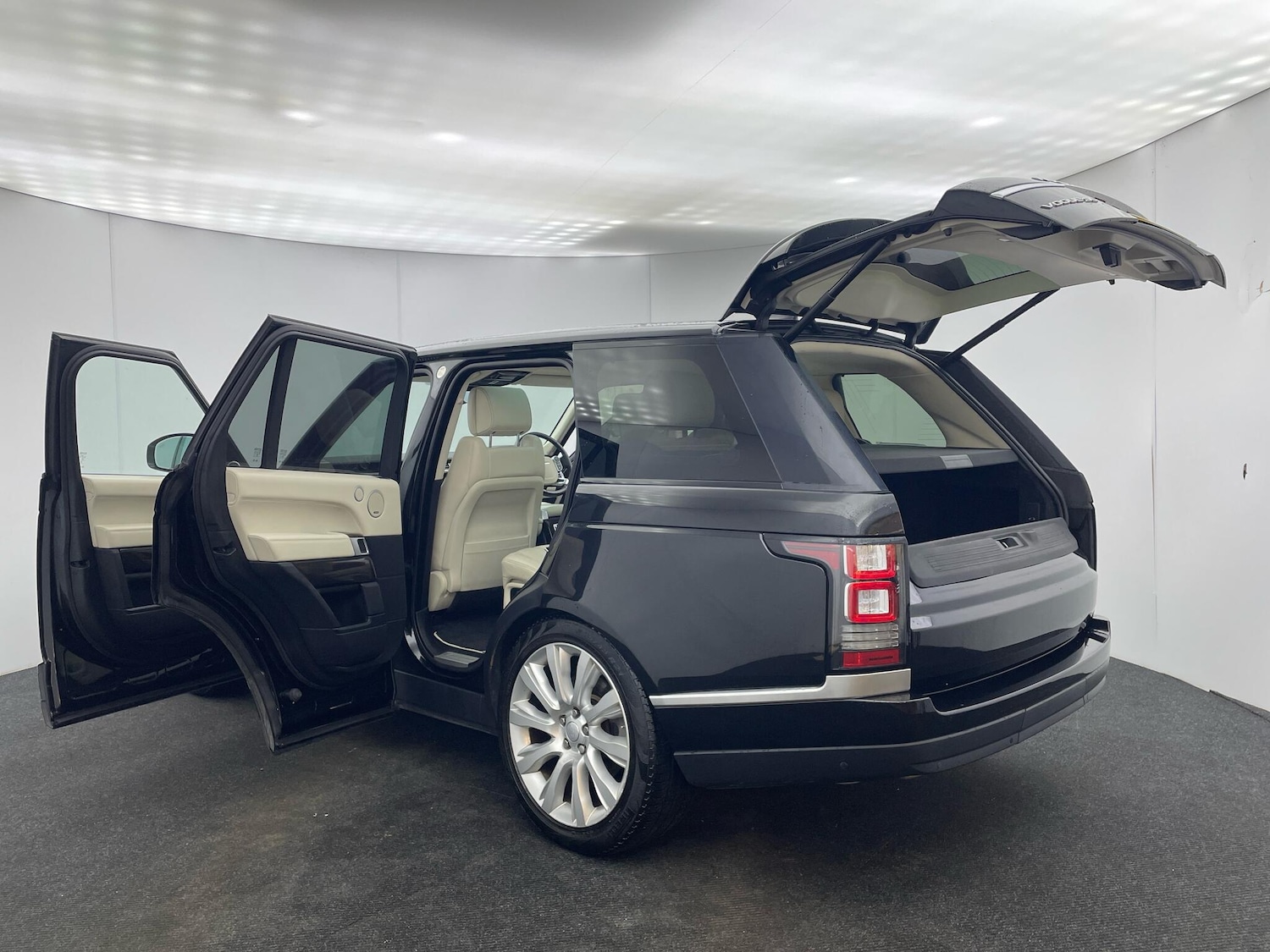 Used Land Rover Range Rover 2017 for sale - 76409309: Photo 43