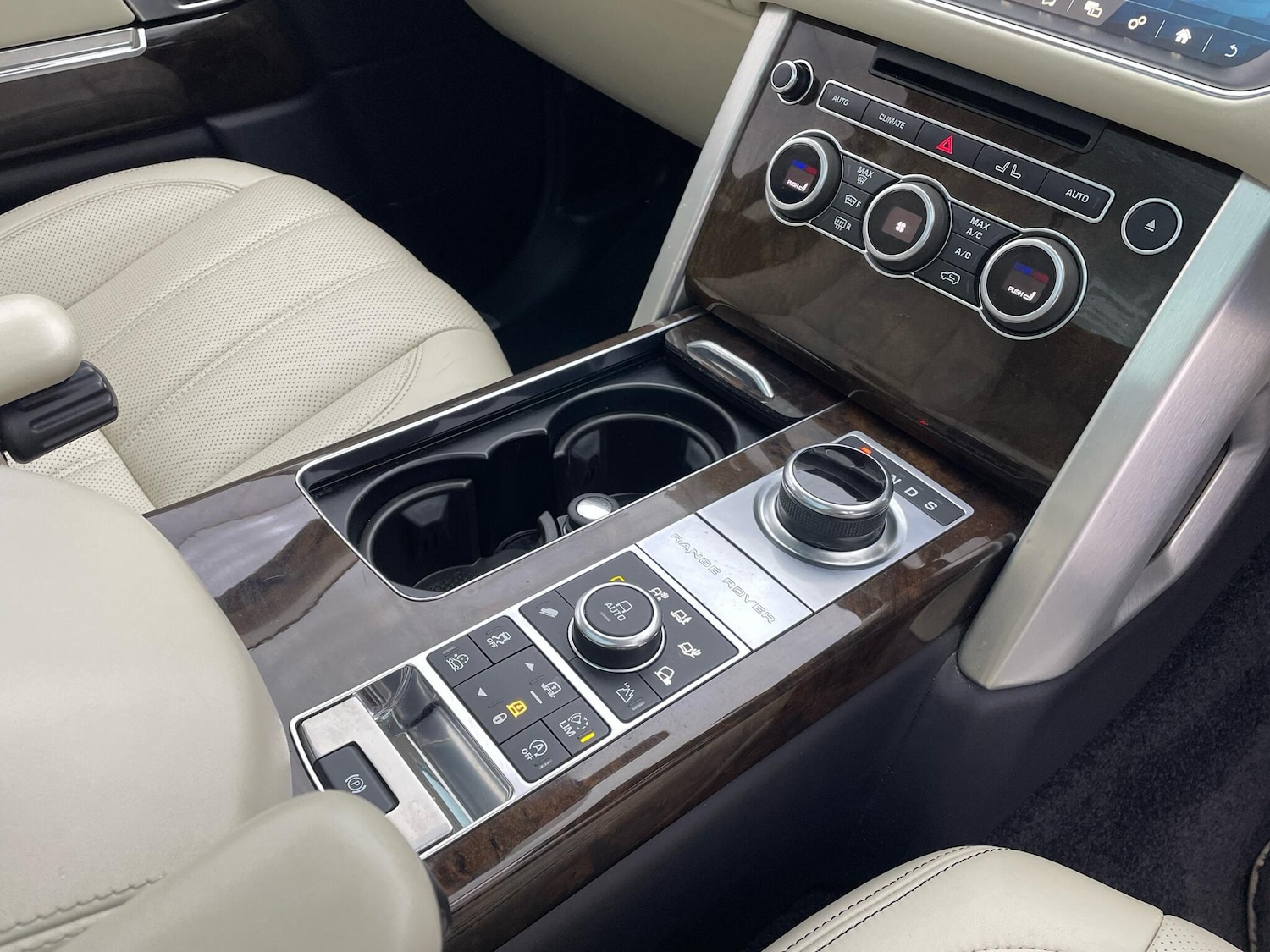 Used Land Rover Range Rover 2017 for sale - 76409309: Photo 8