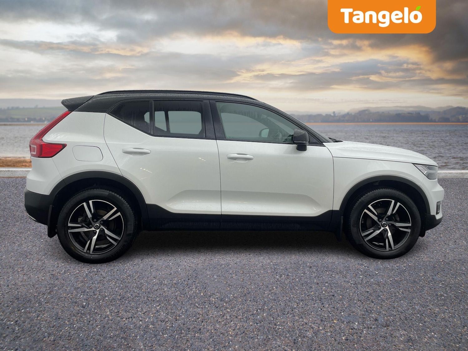 Used Volvo XC40 2020 for sale - 76964612: Photo 3