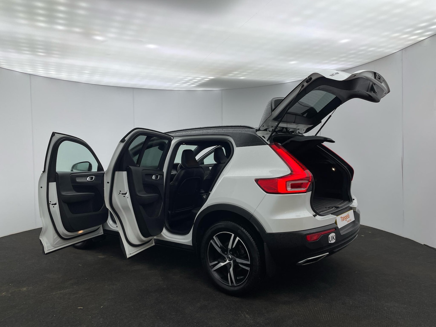 Used Volvo XC40 2020 for sale - 76964612: Photo 32