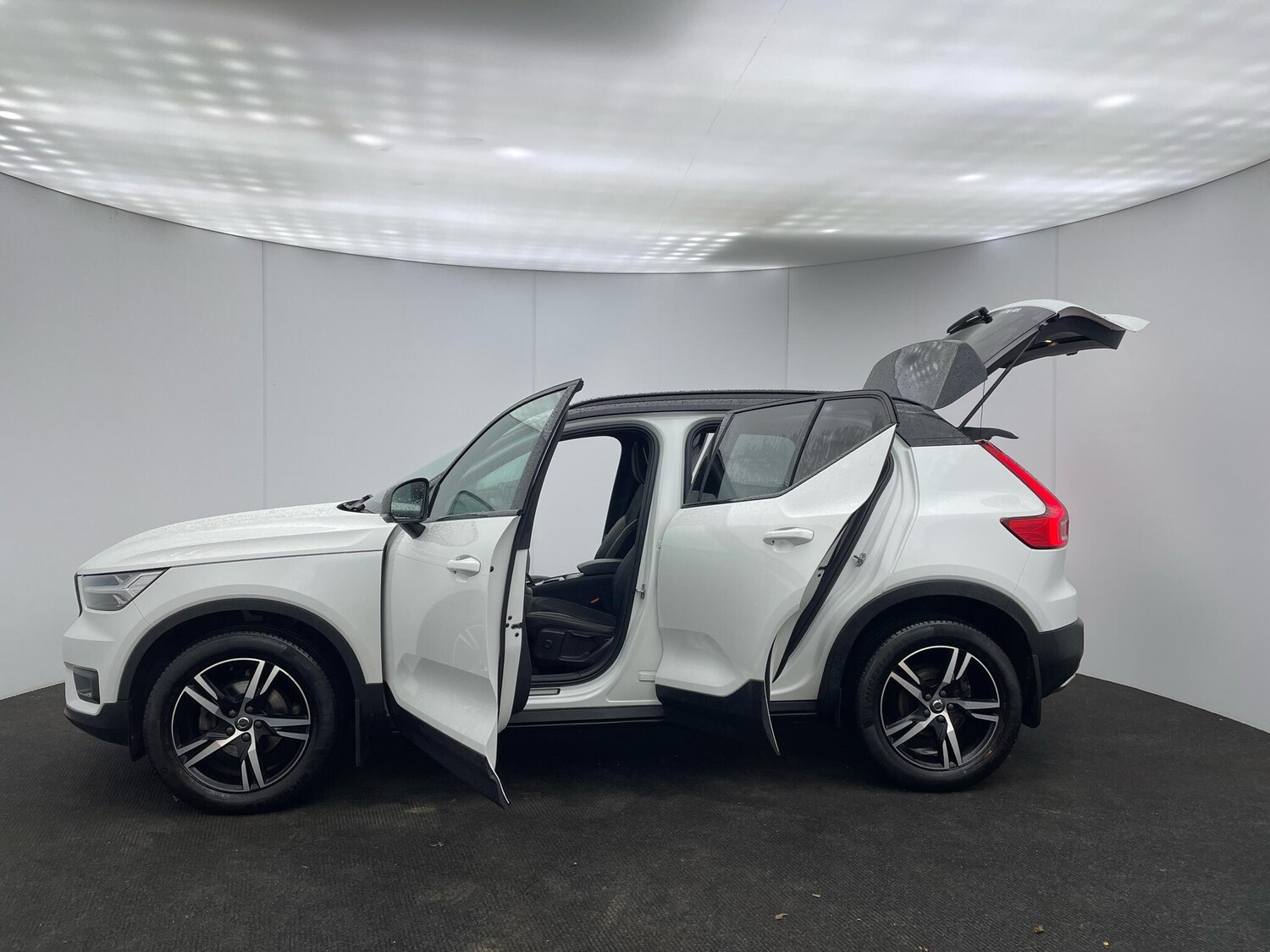 Used Volvo XC40 2020 for sale - 76964612: Photo 33
