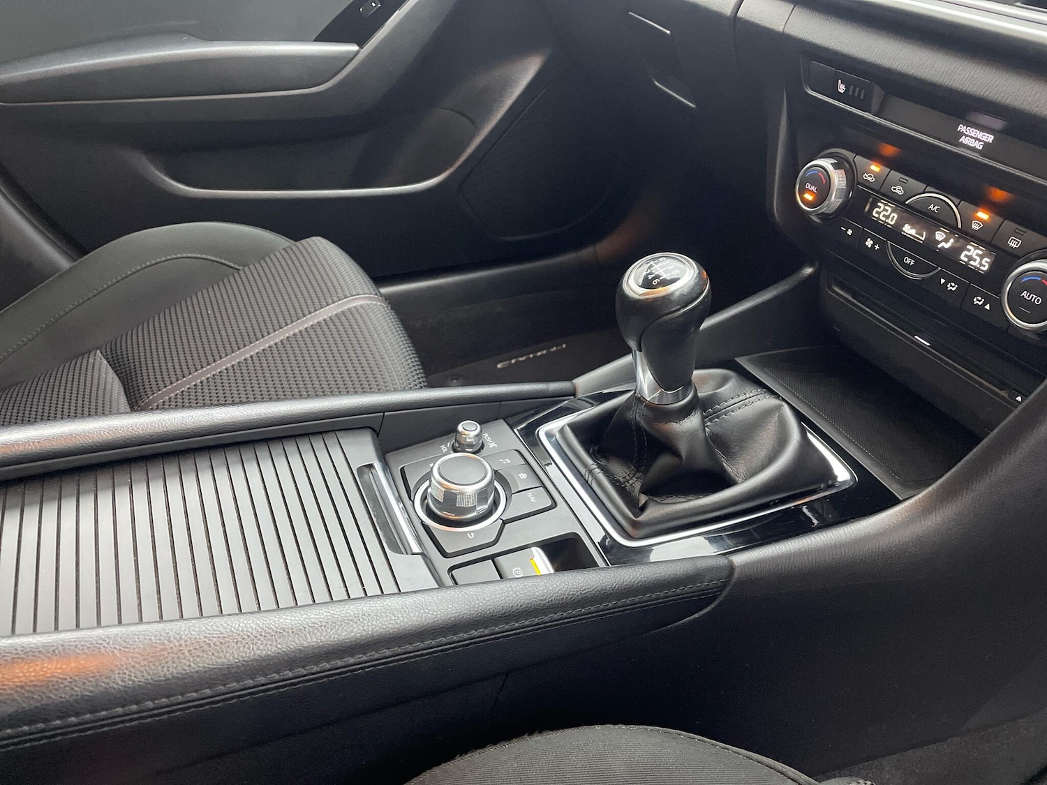 Used Mazda Mazda3 2018 for sale - 76765443: Photo 8