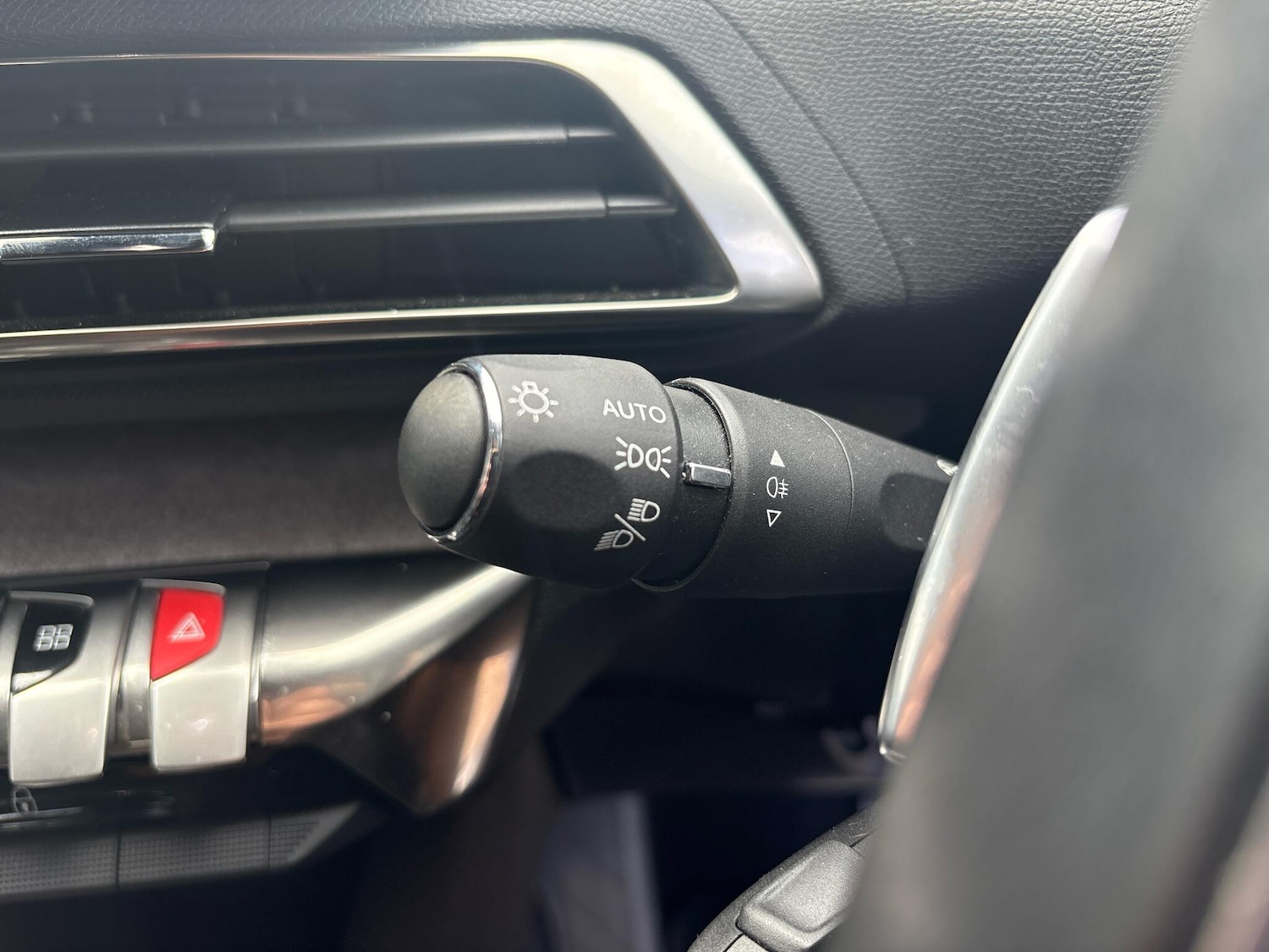 Used Peugeot 3008 2022 for sale - 75837939: Photo 31