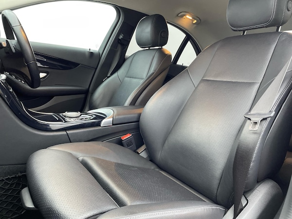 Used Mercedes-Benz C-Class 2019 for sale - 75622981: Photo 33
