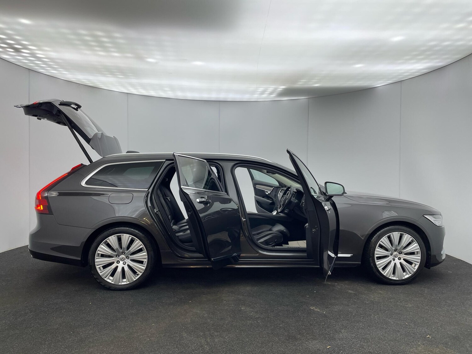 Used Volvo V90 2021 for sale - 76633115: Photo 41