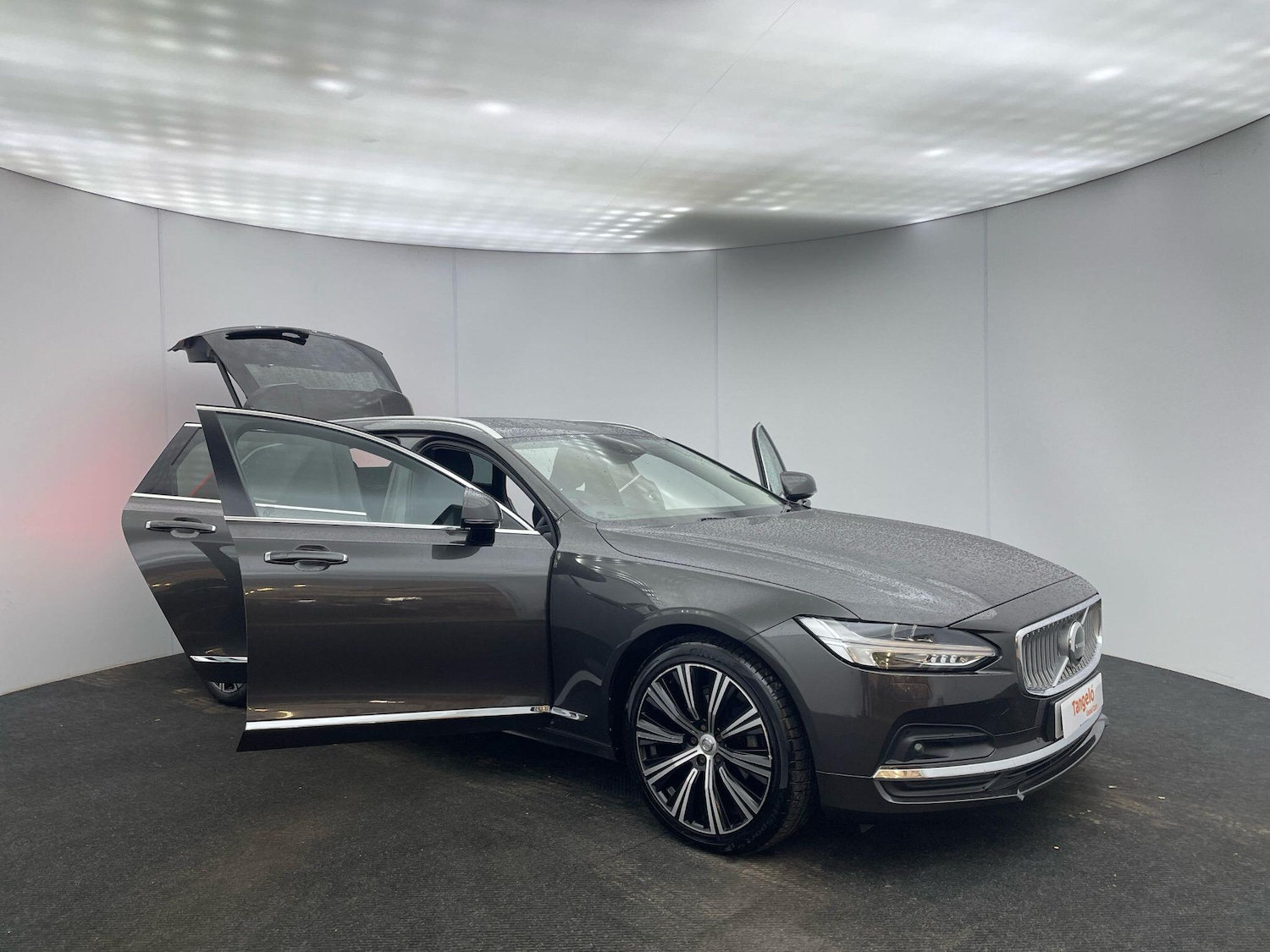 Used Volvo V90 2021 for sale - 76633115: Photo 5