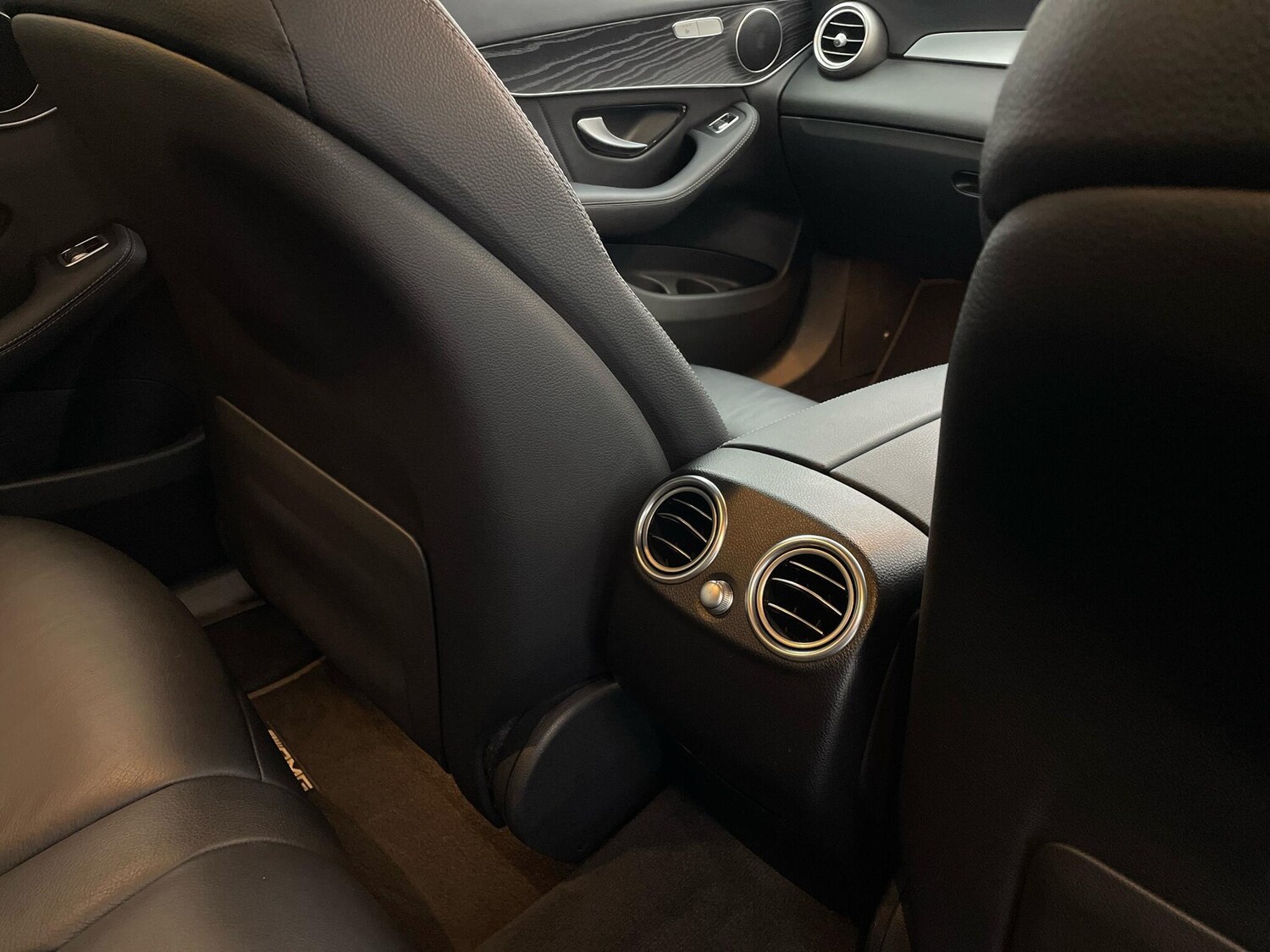 Used Mercedes-Benz GLC 2020 for sale - 76167388: Photo 16