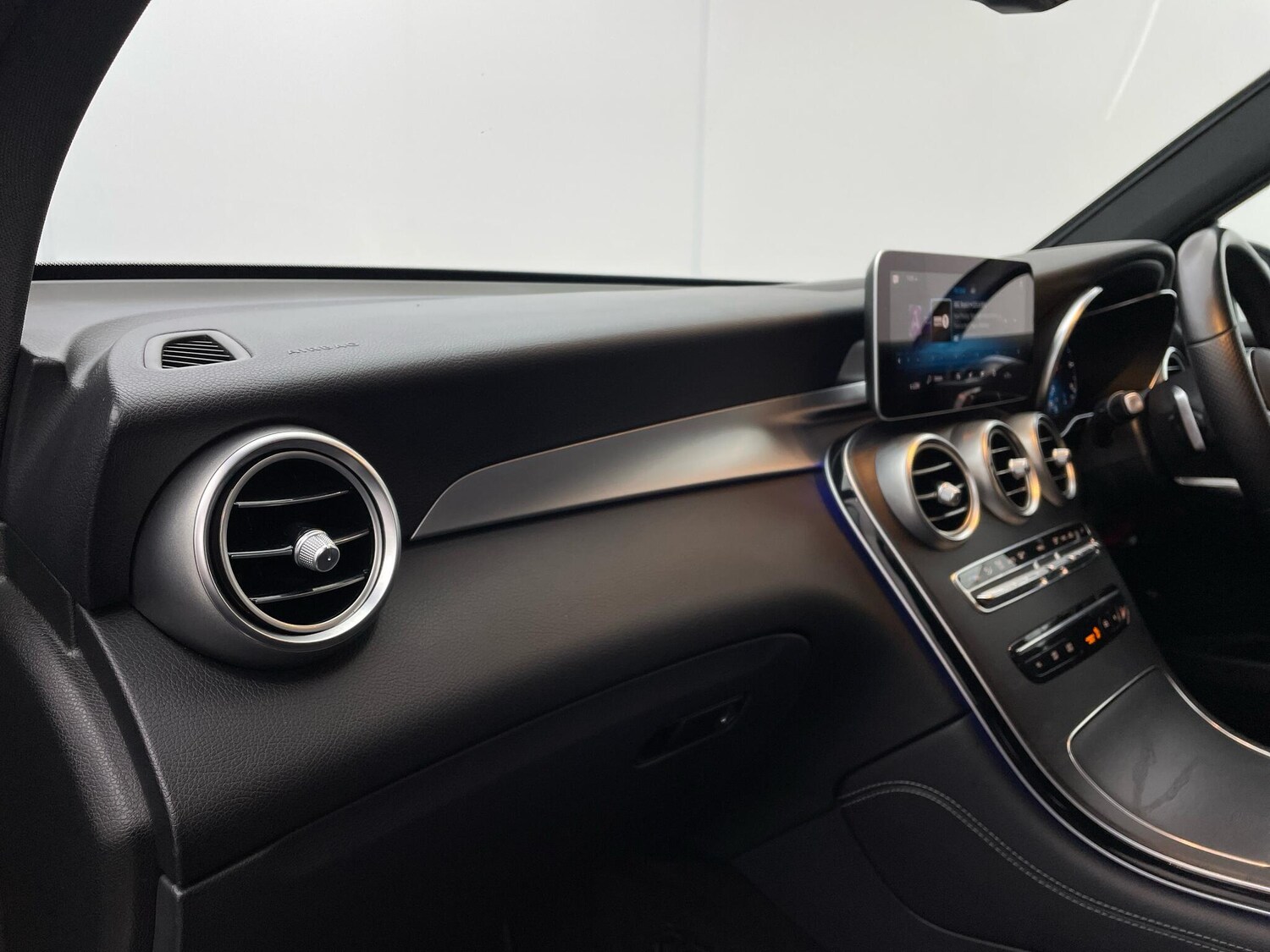 Used Mercedes-Benz GLC 2020 for sale - 76167388: Photo 35