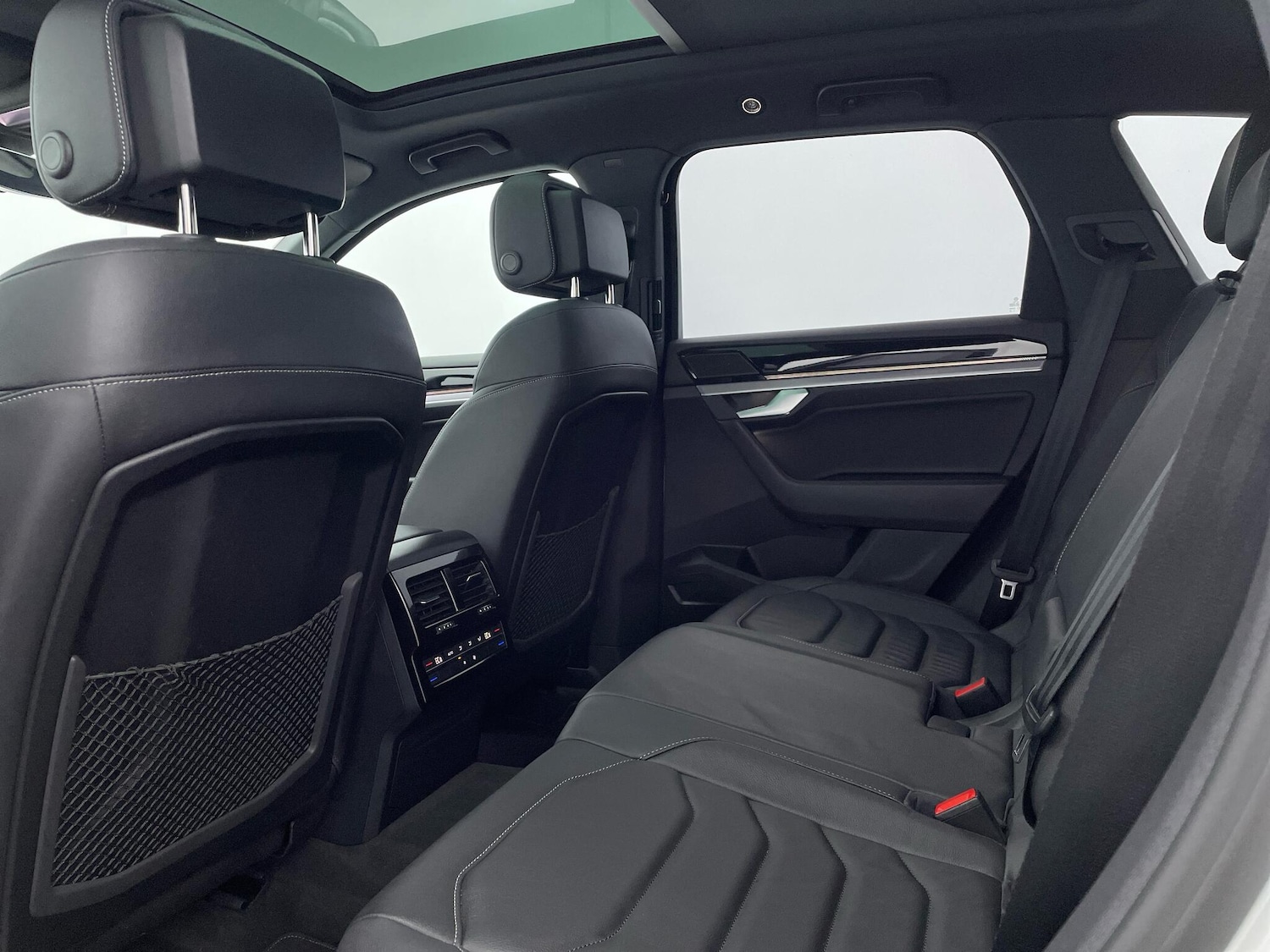 Used Volkswagen Touareg 2022 for sale - 76886683: Photo 10