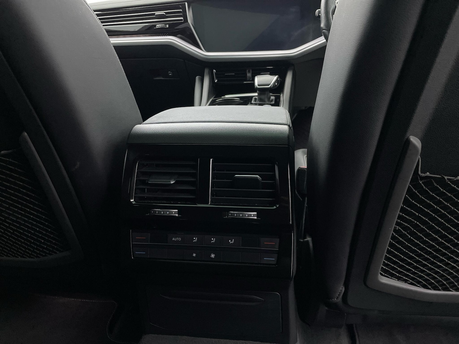 Used Volkswagen Touareg 2022 for sale - 76886683: Photo 16