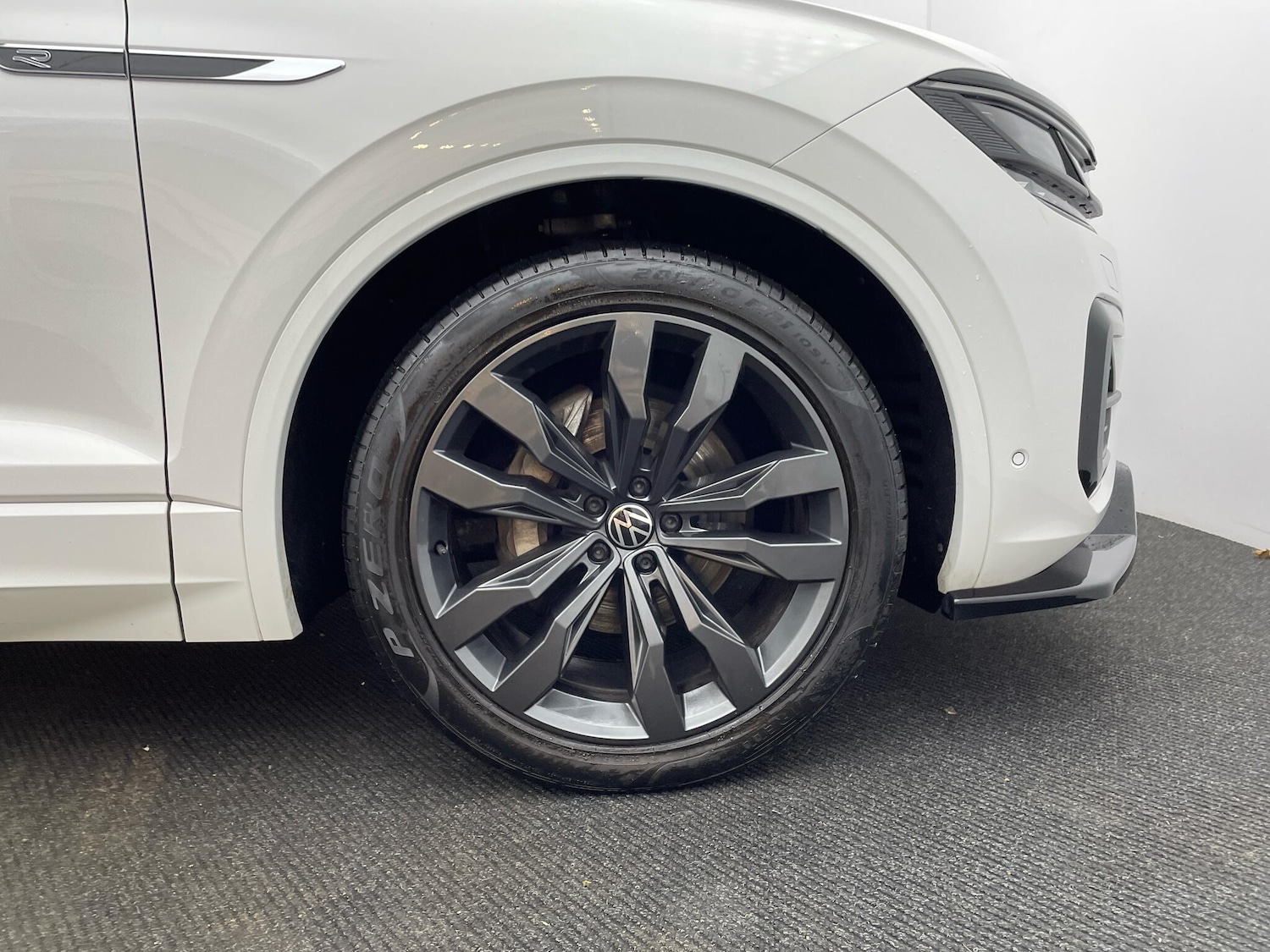 Used Volkswagen Touareg 2022 for sale - 76886683: Photo 4