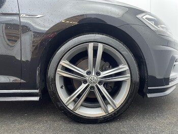 Used Volkswagen Golf 2017 for sale - 77119770: Photo