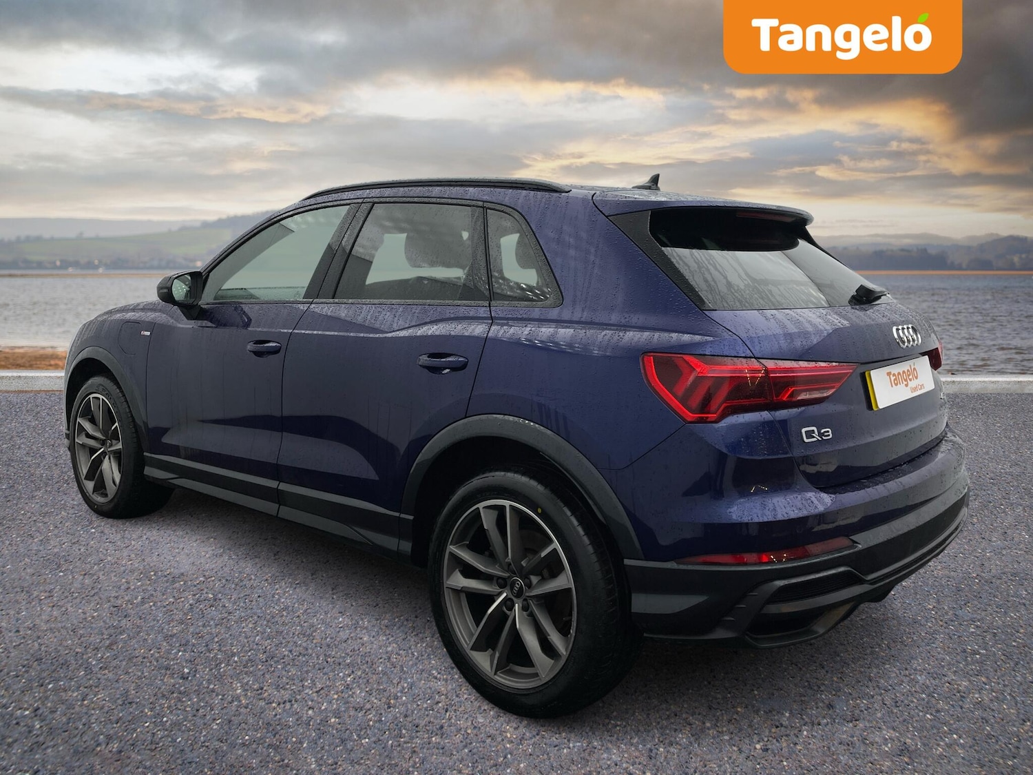 Used Audi Q3 2021 for sale - 76918704: Photo 2