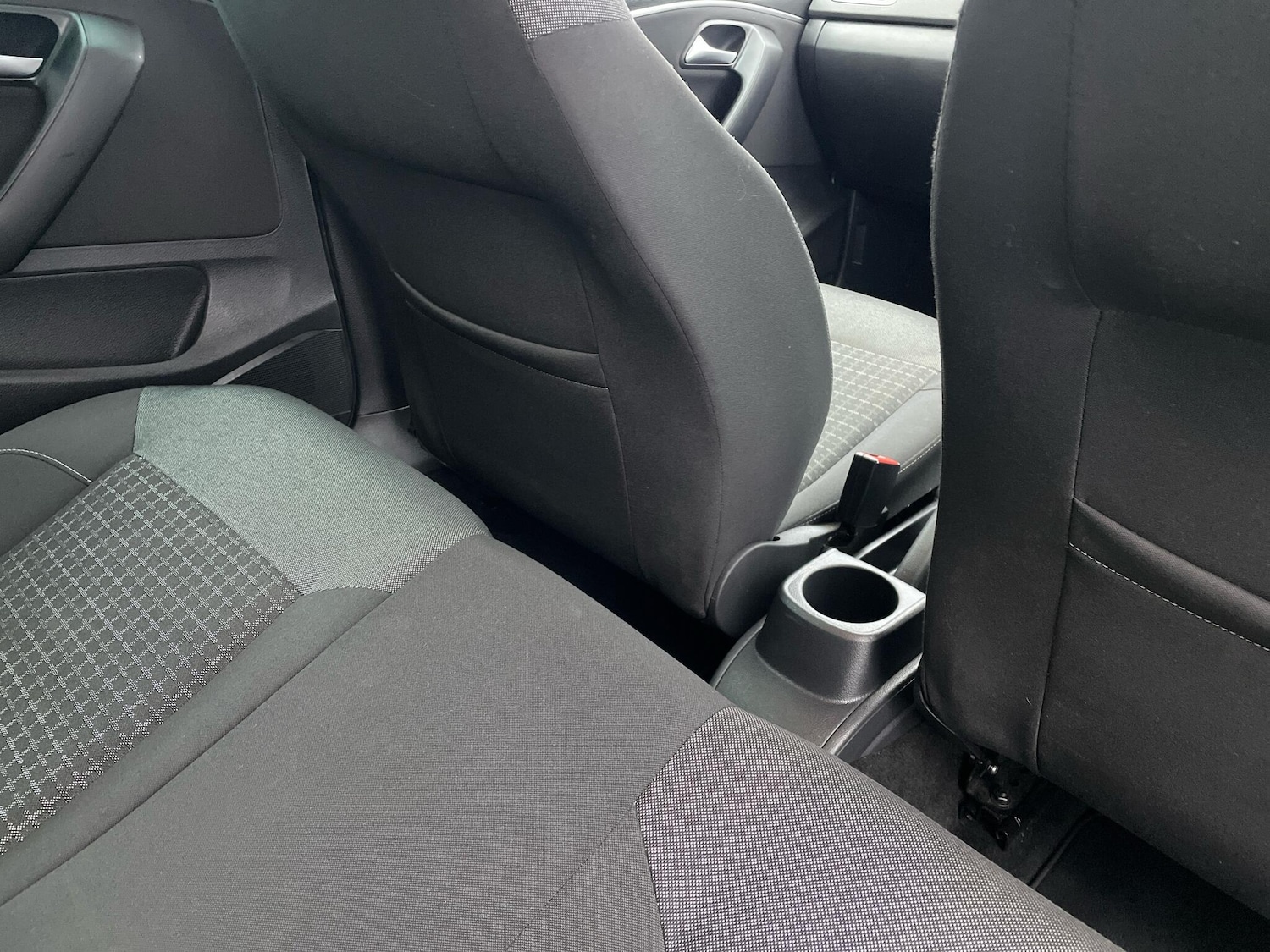 Used Volkswagen Polo 2016 for sale - 76765865: Photo 15