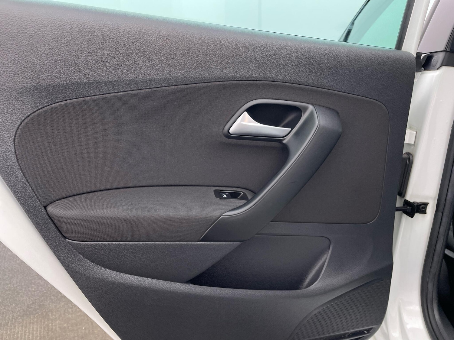 Used Volkswagen Polo 2016 for sale - 76765865: Photo 16