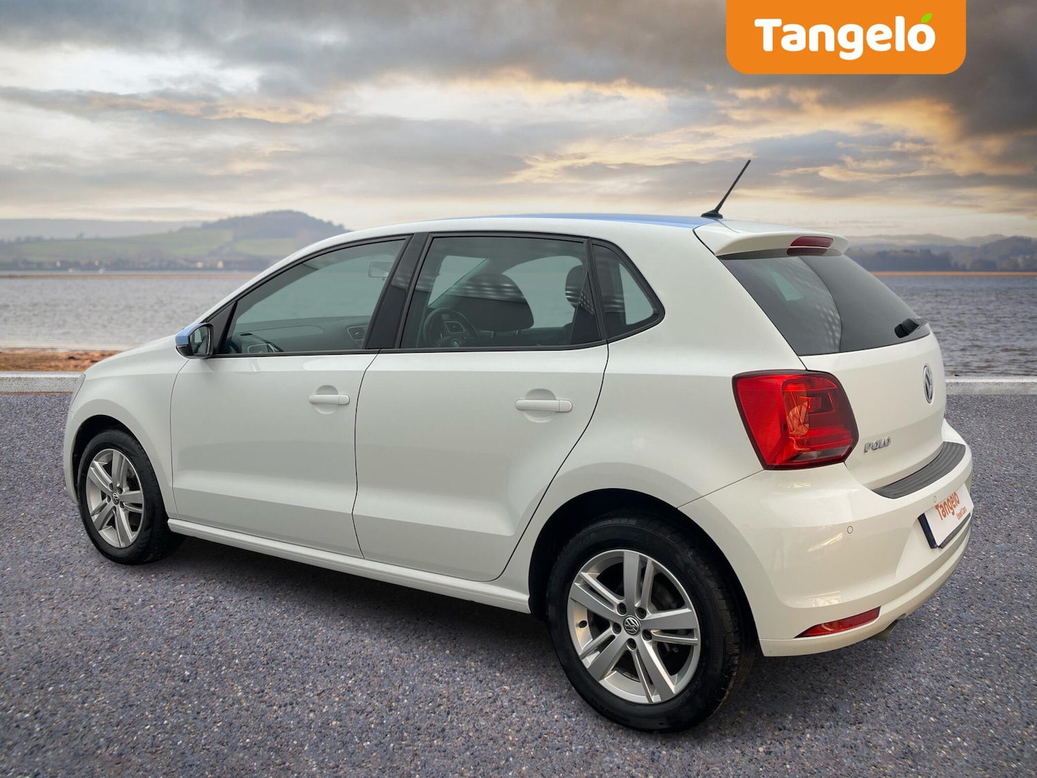 Used Volkswagen Polo 2016 for sale - 76765865: Photo 2