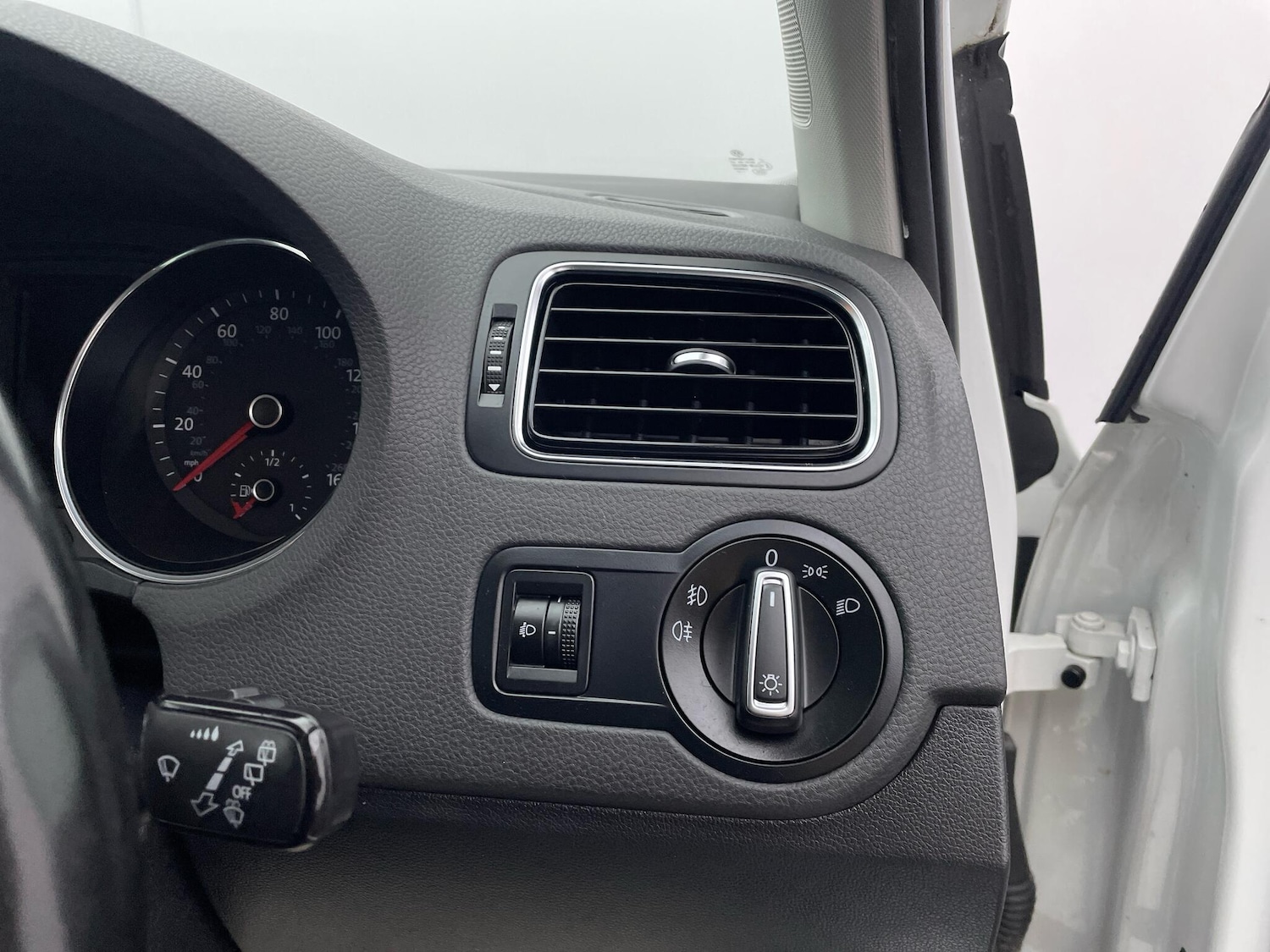 Used Volkswagen Polo 2016 for sale - 76765865: Photo 20