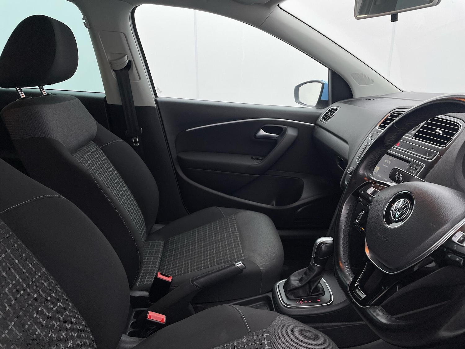 Used Volkswagen Polo 2016 for sale - 76765865: Photo 22