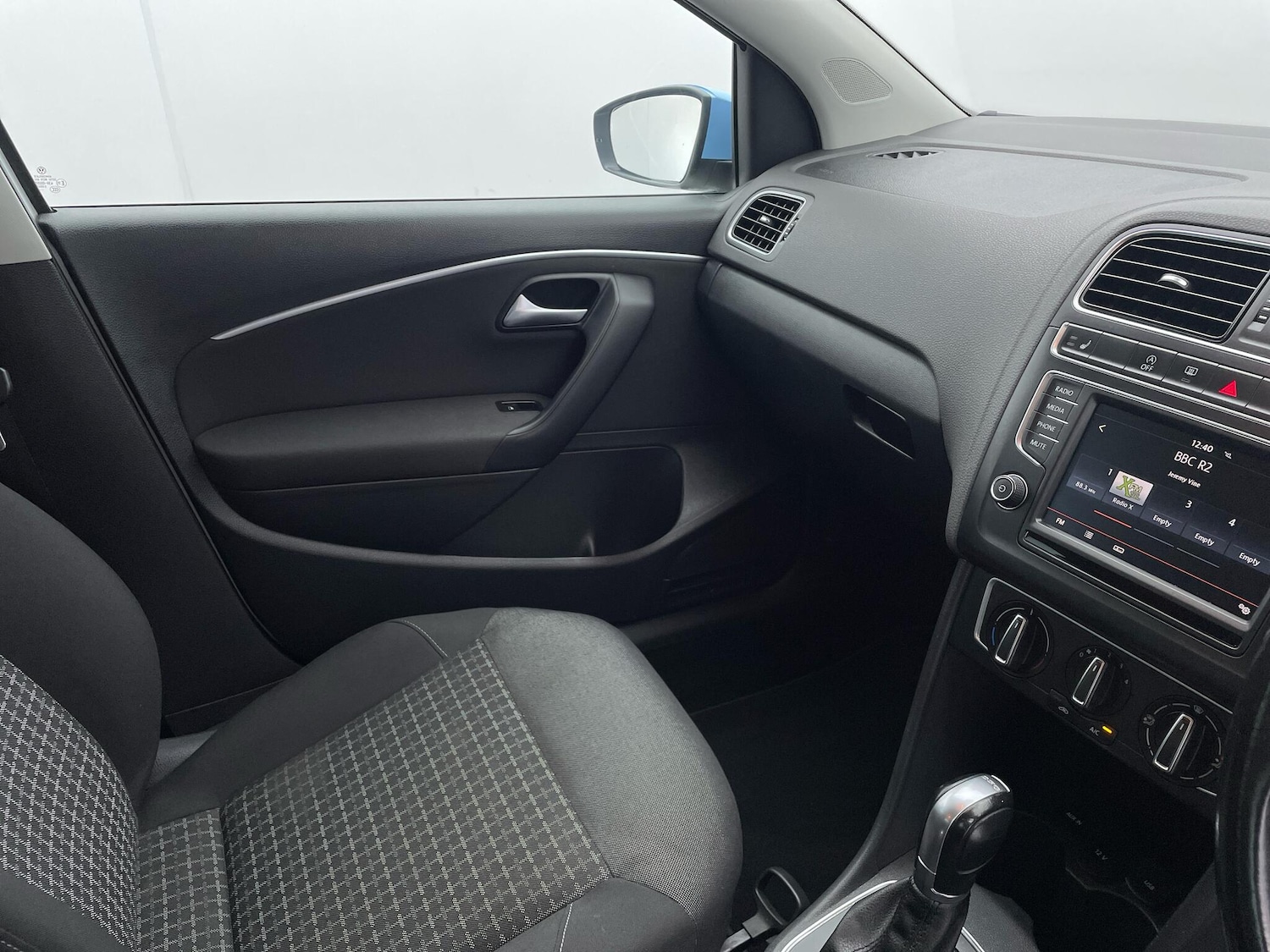 Used Volkswagen Polo 2016 for sale - 76765865: Photo 26