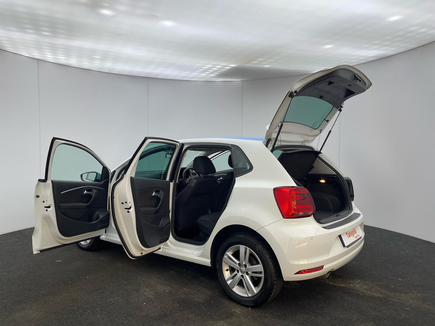 Used Volkswagen Polo 2016 for sale - 76765865: Photo 32