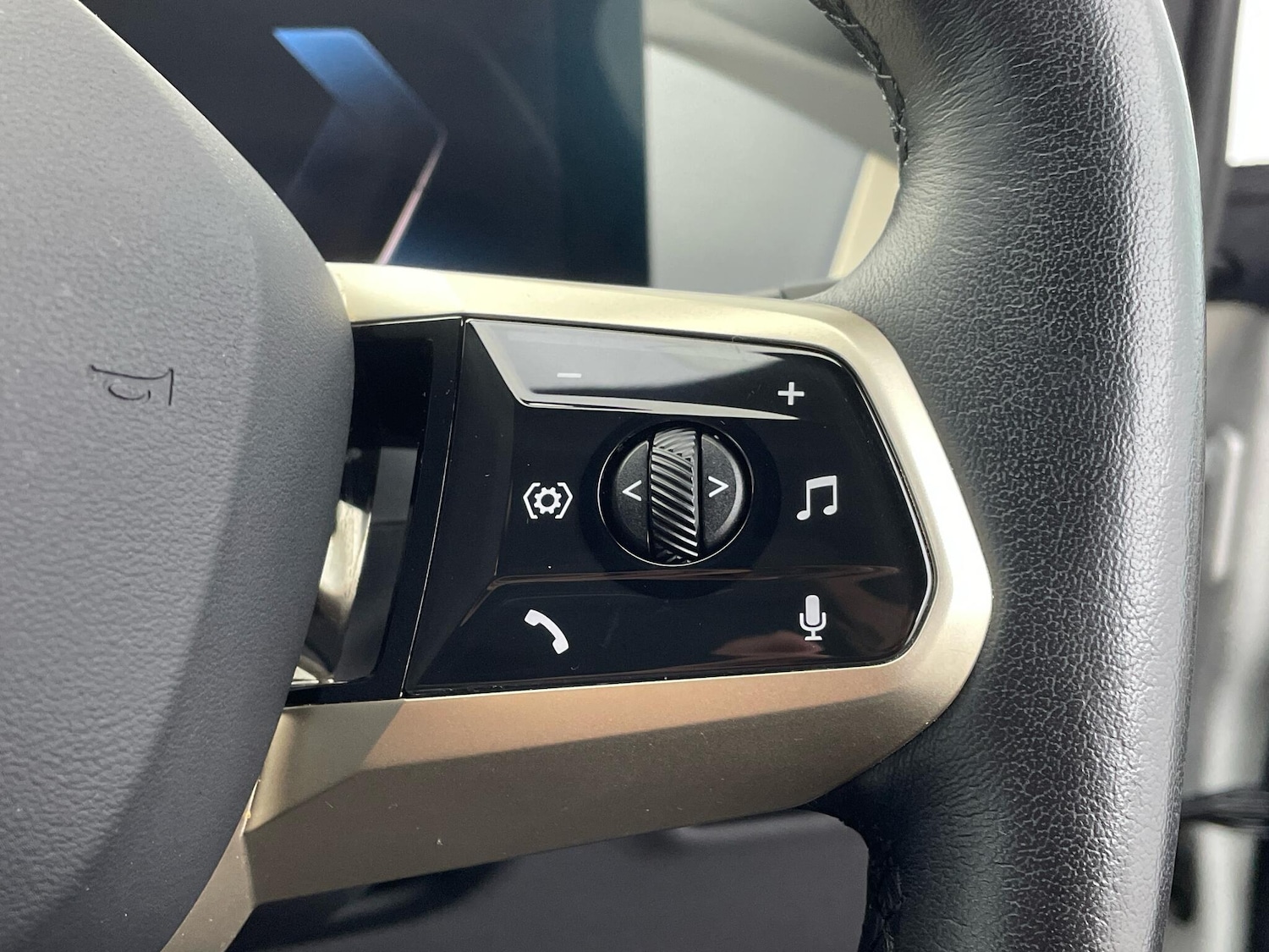 Used BMW iX 2022 for sale - 77203737: Photo 30