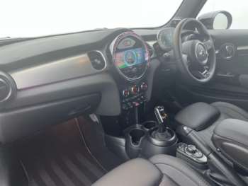 Used MINI Hatch 2024 for sale - 75082527: Photo