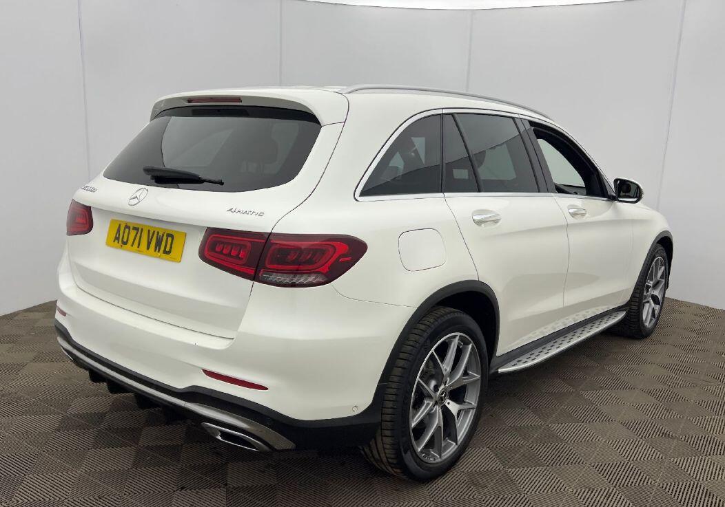 Used Mercedes-Benz GLC 2021 for sale - 76457052: Photo 2