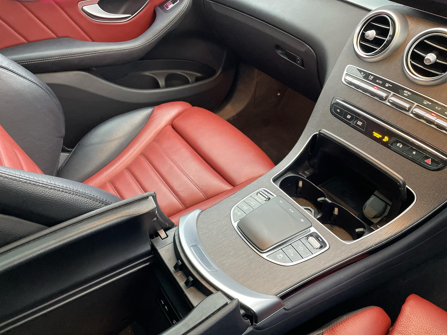 Used Mercedes-Benz GLC 2021 for sale - 76457052: Photo 25