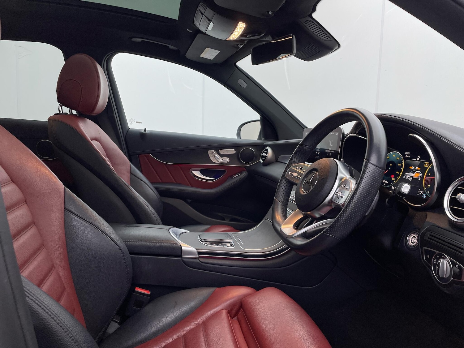 Used Mercedes-Benz GLC 2021 for sale - 76457052: Photo 27