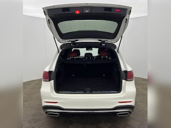 Used Mercedes-Benz GLC 2021 for sale - 76457052: Photo