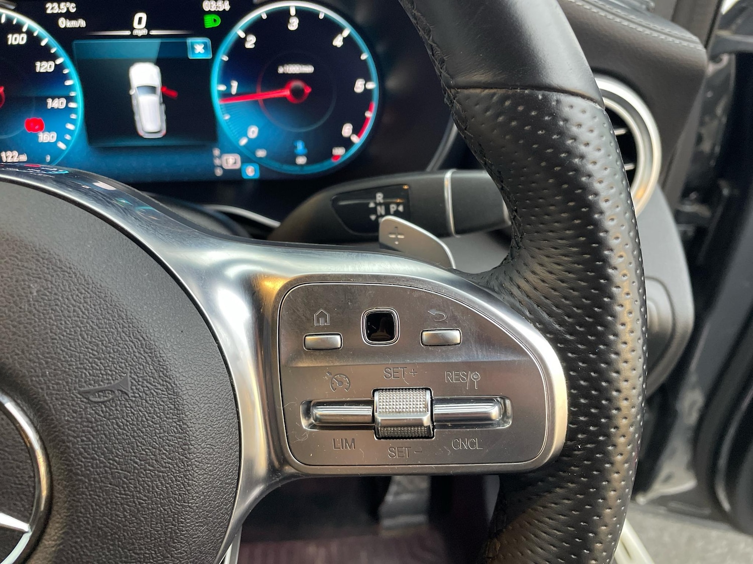 Used Mercedes-Benz GLC 2021 for sale - 76702507: Photo 25