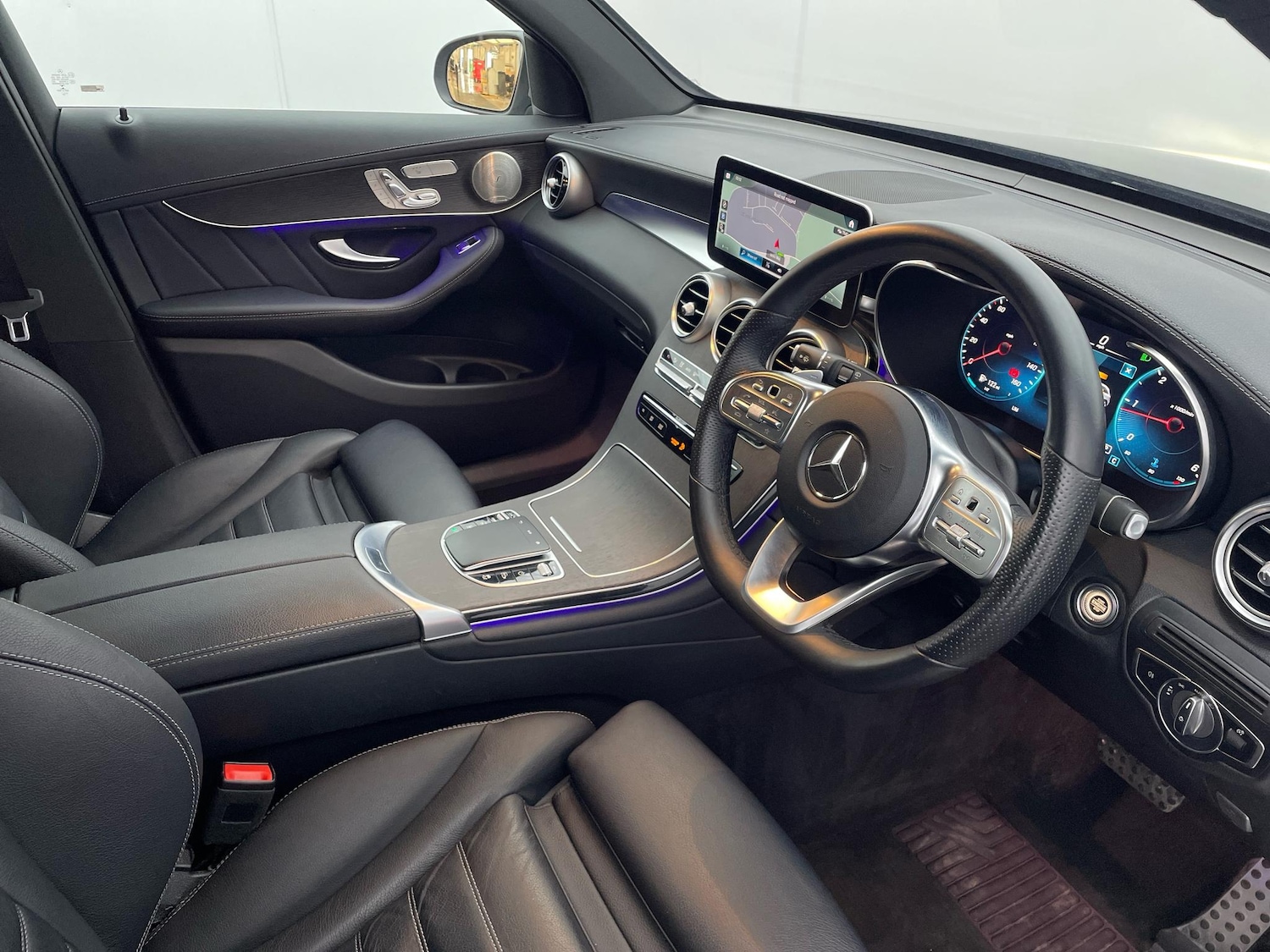 Used Mercedes-Benz GLC 2021 for sale - 76702507: Photo 5