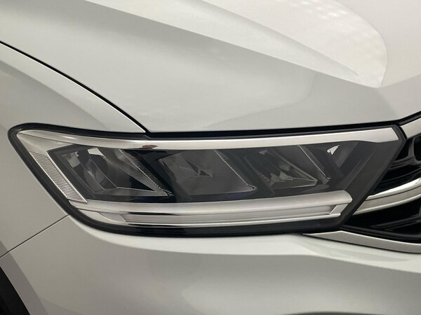 Used Volkswagen T-Roc 2024 for sale - 74653135: Photo 24
