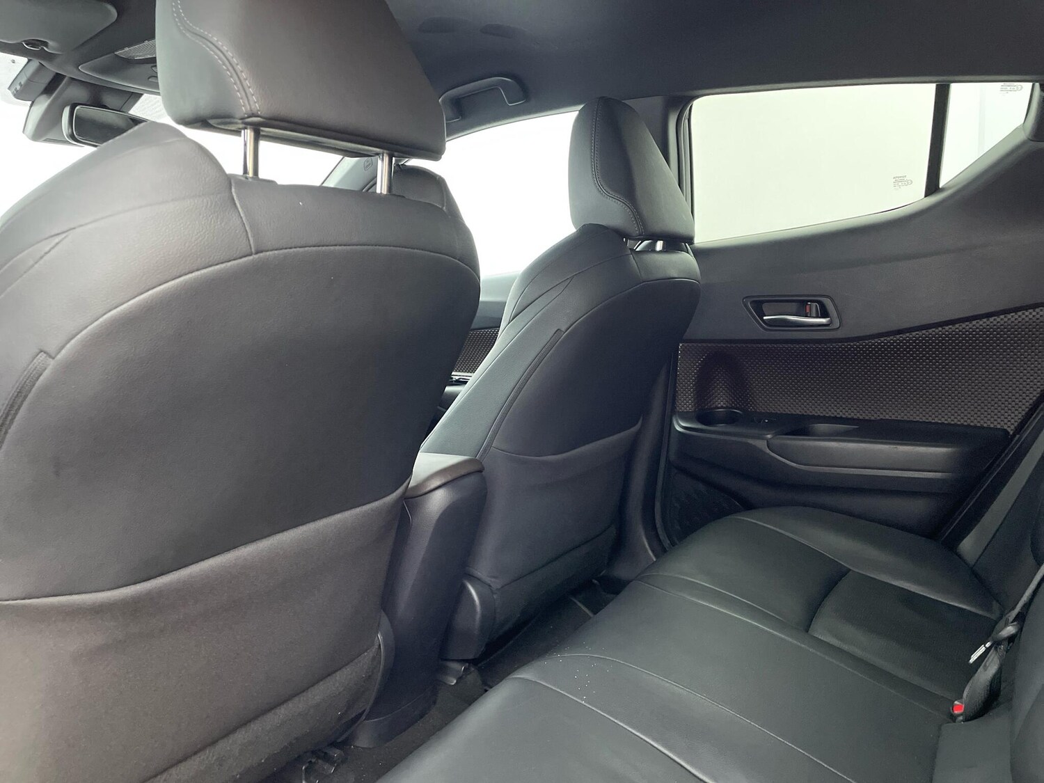 Used Toyota C-HR 2018 for sale - 77586122: Photo 13