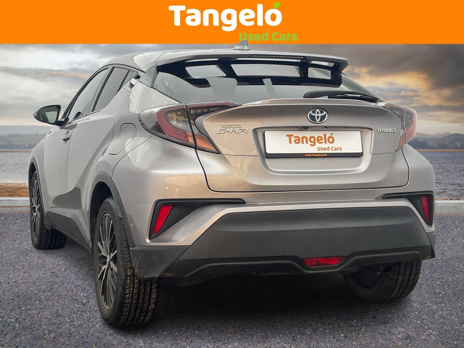 Used Toyota C-HR 2018 for sale - 77586122: Photo 2