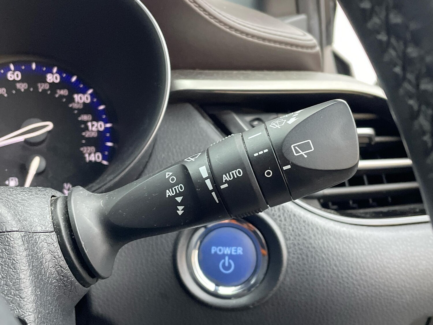 Used Toyota C-HR 2018 for sale - 77586122: Photo 29