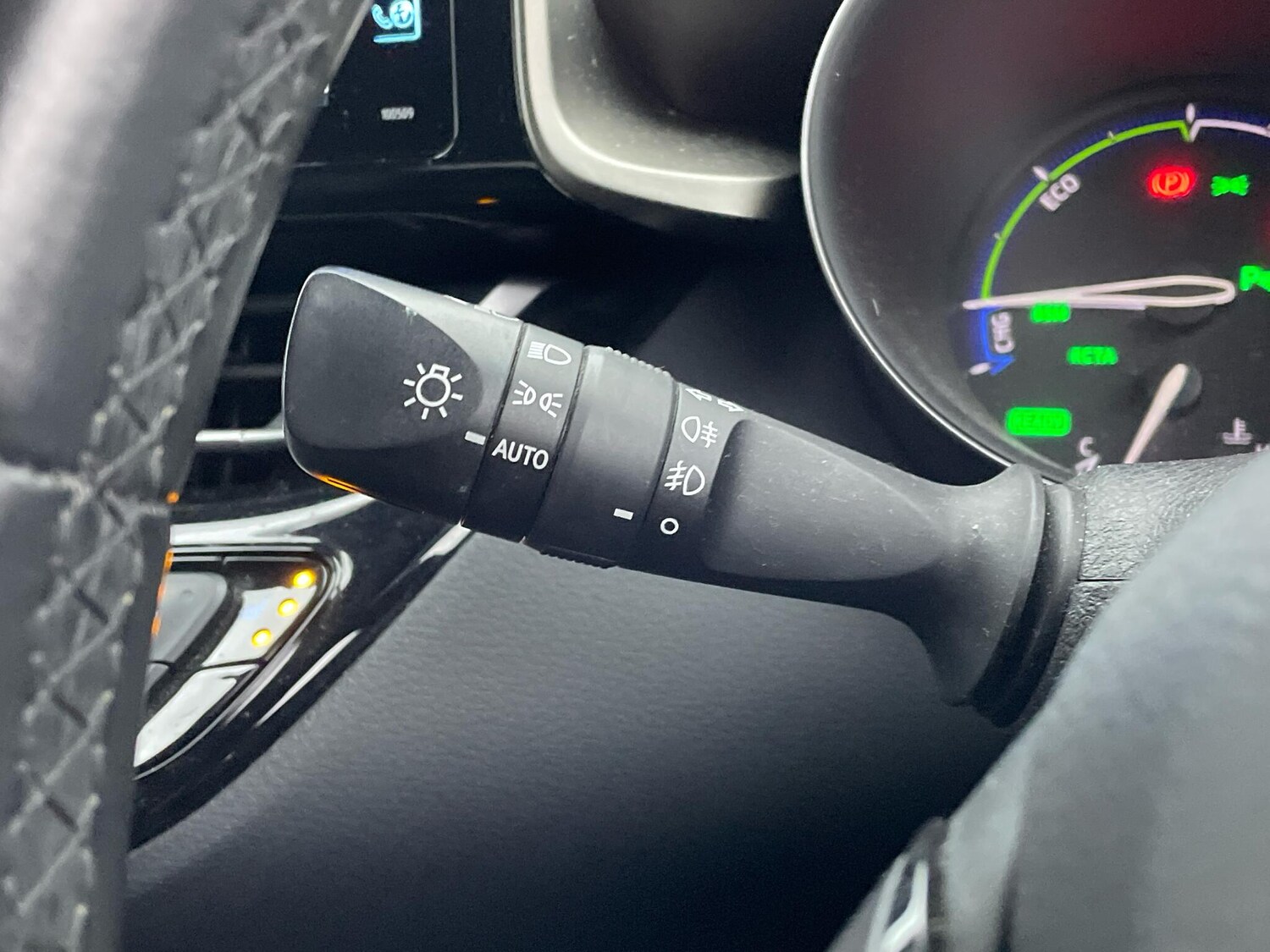 Used Toyota C-HR 2018 for sale - 77586122: Photo 31