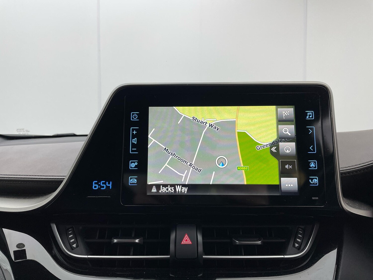 Used Toyota C-HR 2018 for sale - 77586122: Photo 35