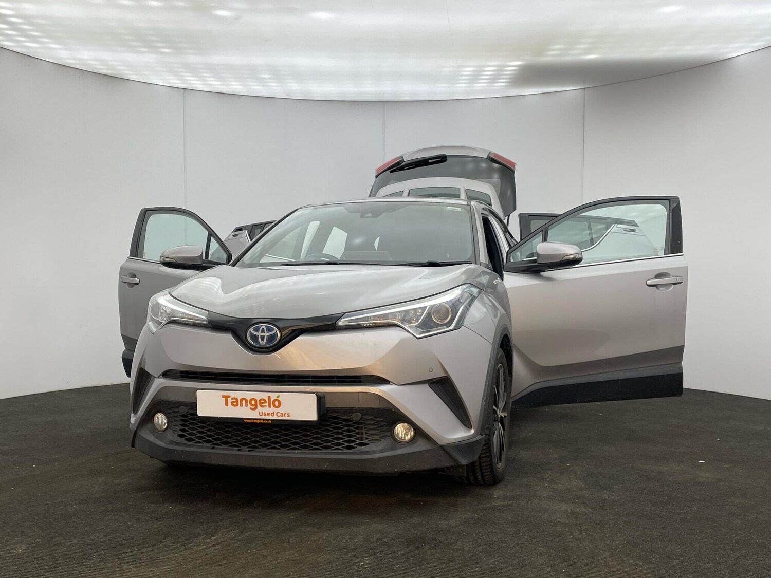 Used Toyota C-HR 2018 for sale - 77586122: Photo 42