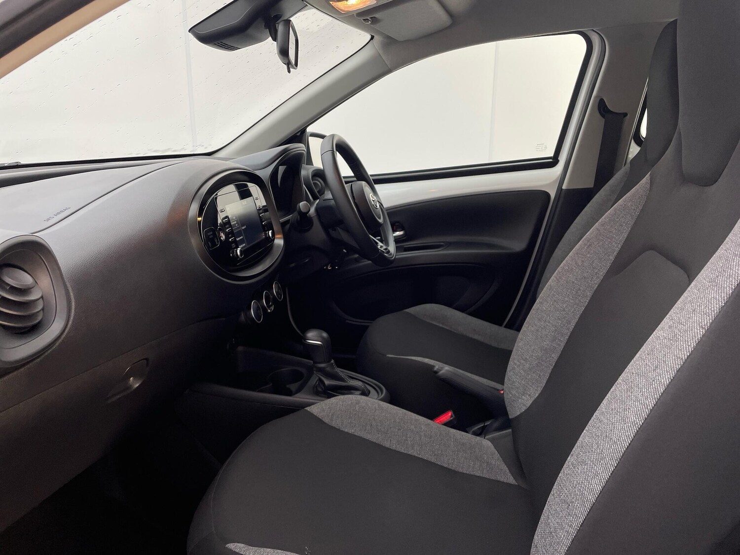 Used Toyota Aygo X 2022 for sale - 77523823: Photo 25