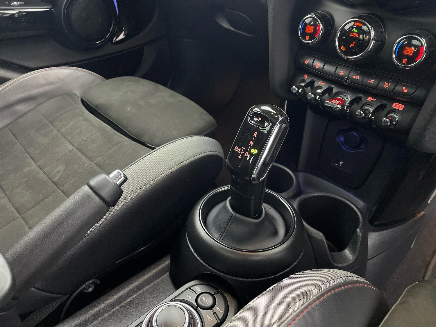 Used MINI Hatch 2021 for sale - 76370571: Photo 10