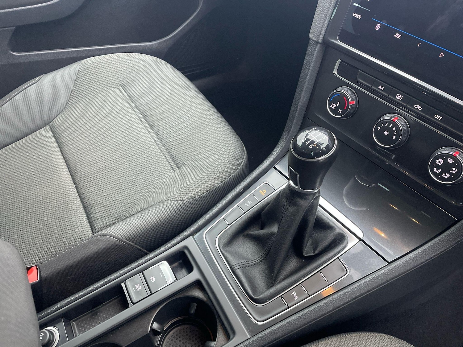 Used Volkswagen Golf 2019 for sale - 76765843: Photo 16